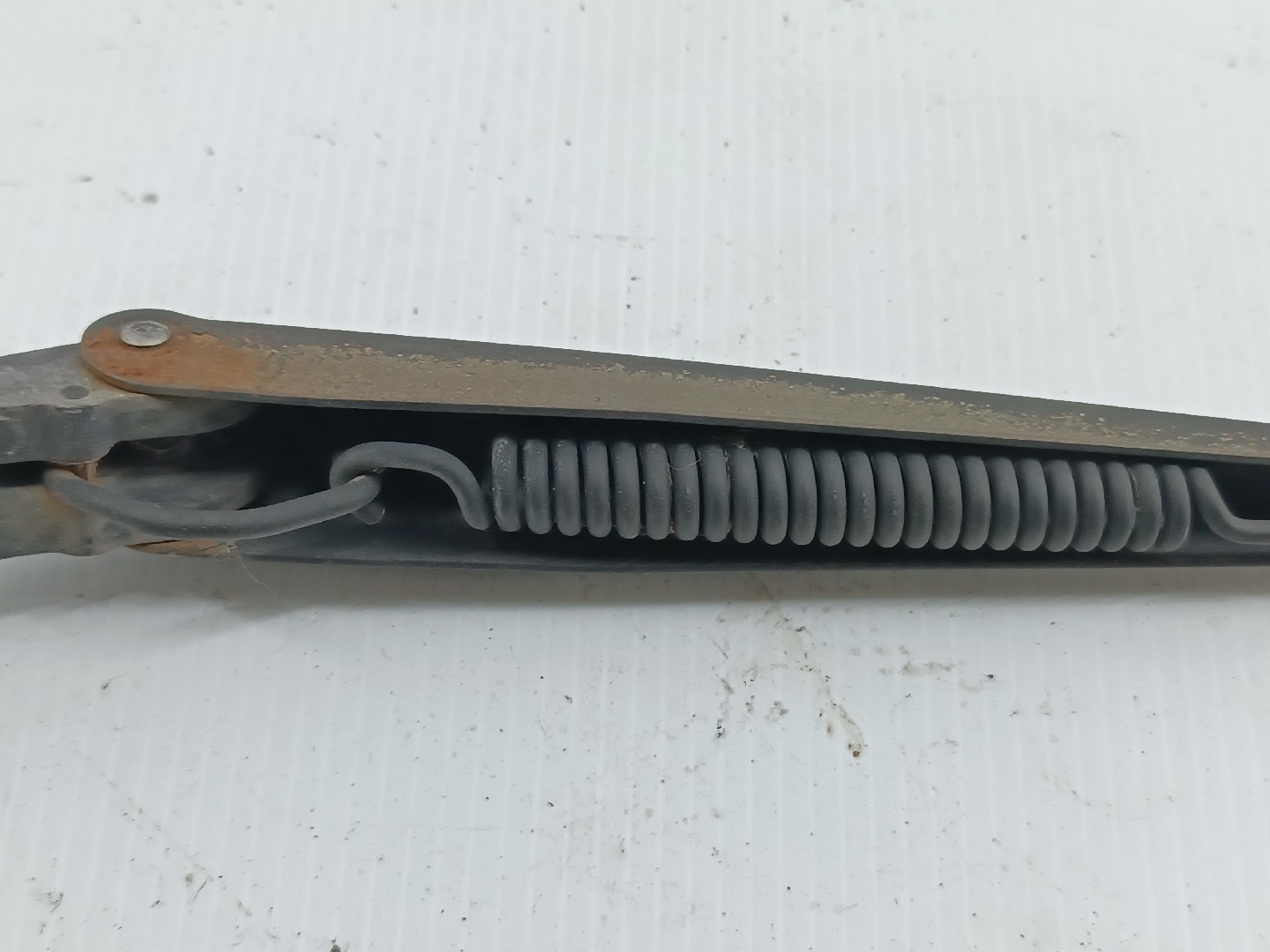 Braços das escovas frente MITSUBISHI LANCER IV Hatchback (C6_A, C7_A) | 88 - 94 Imagem-2