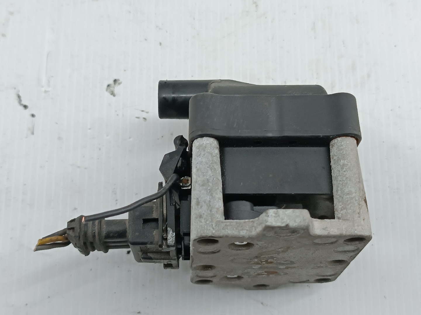 Bobine de ignição MITSUBISHI LANCER IV Hatchback (C6_A, C7_A) | 88 - 94 Imagem-1