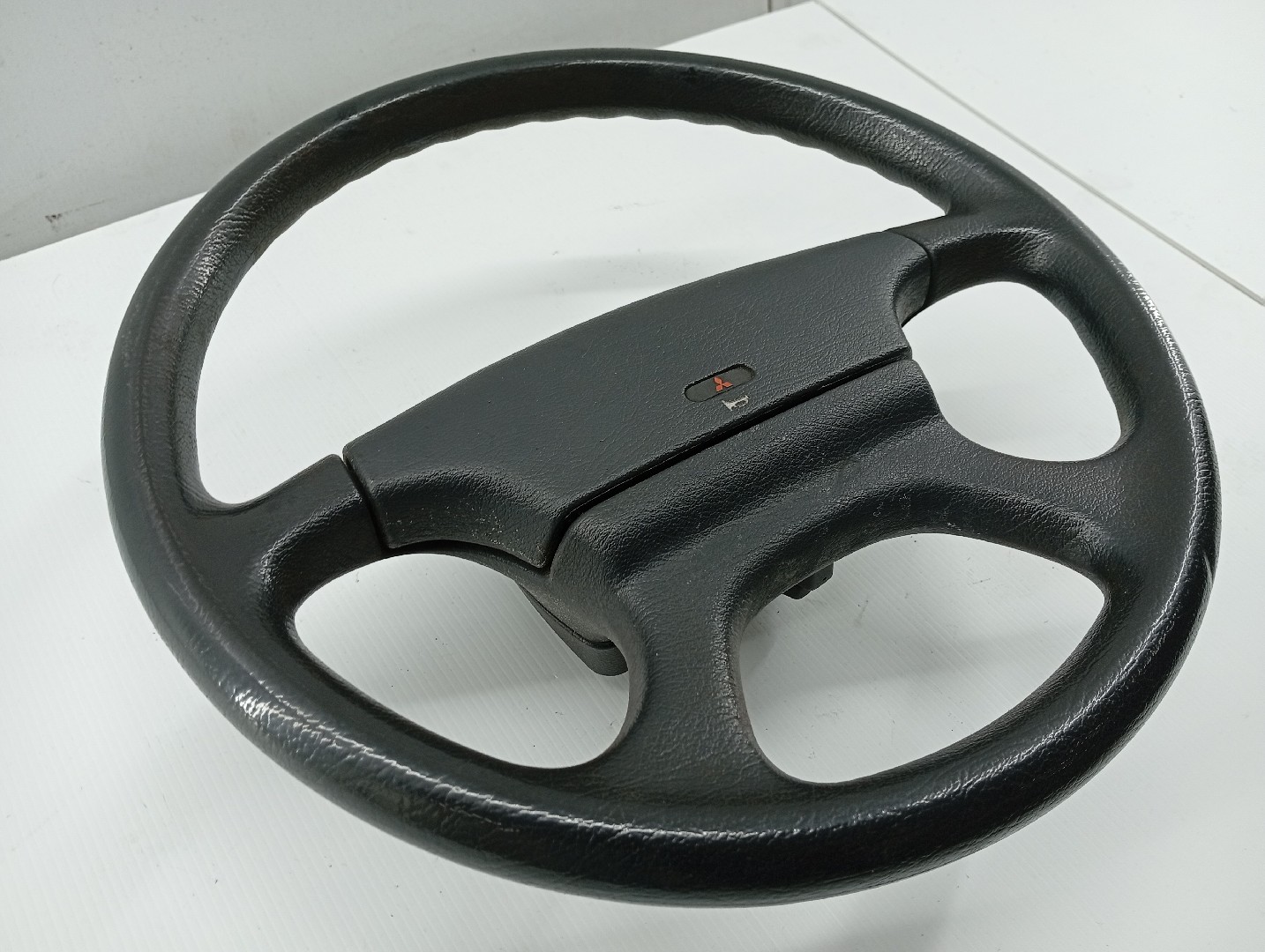 Volante MITSUBISHI LANCER IV Hatchback (C6_A, C7_A) | 88 - 94 Imagem-1