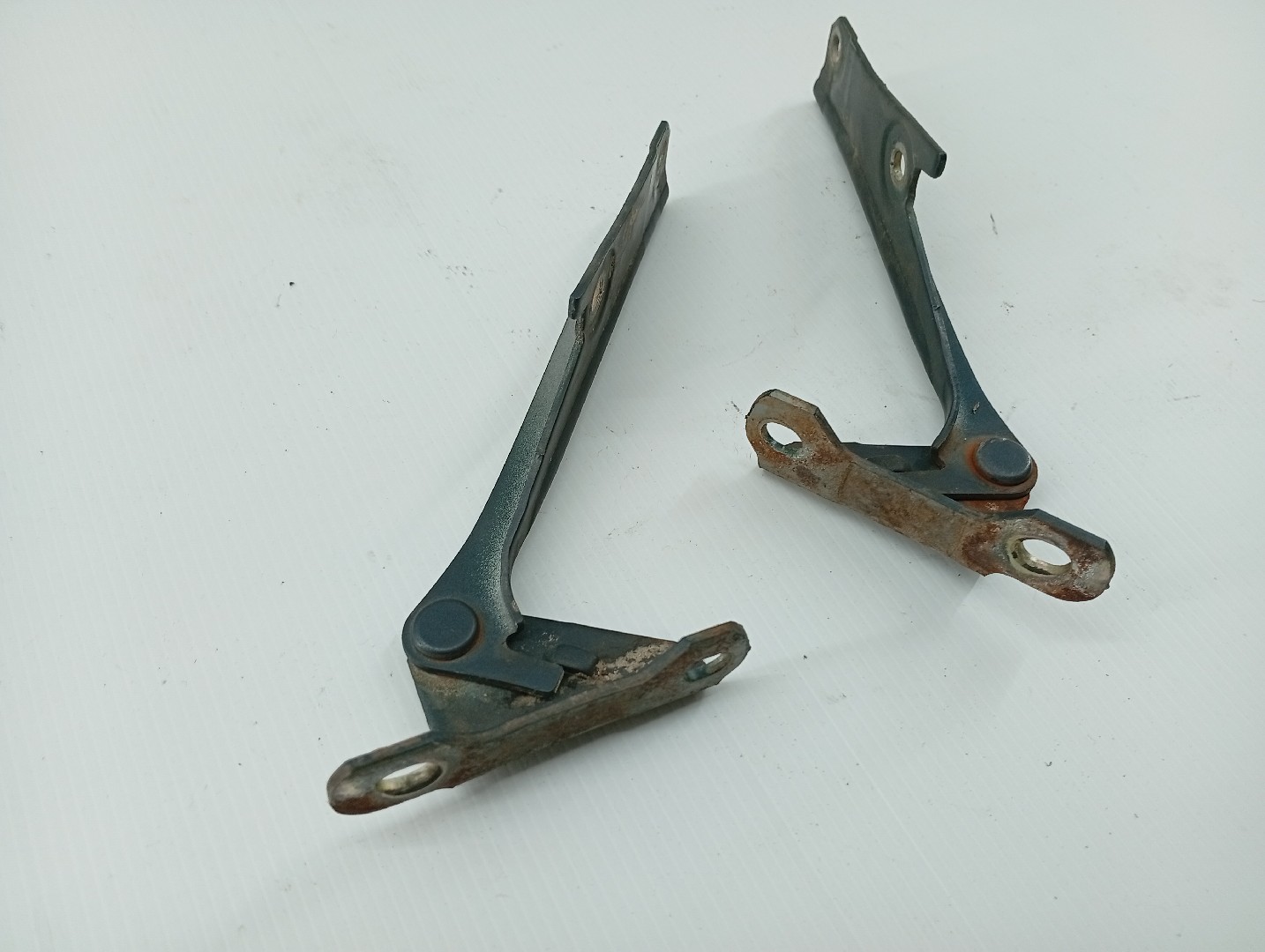 Dobradiças Capot MITSUBISHI LANCER IV Hatchback (C6_A, C7_A) | 88 - 94 Imagem-1