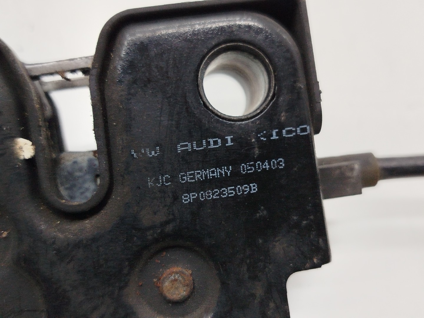 Fecho de capô AUDI A3 (8P1) | 03 - 13 Imagem-2