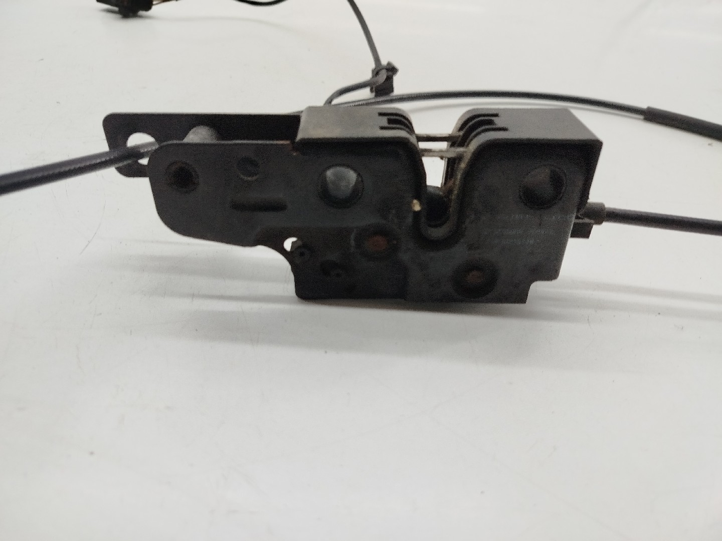 Fecho de capô AUDI A3 (8P1) | 03 - 13 Imagem-1