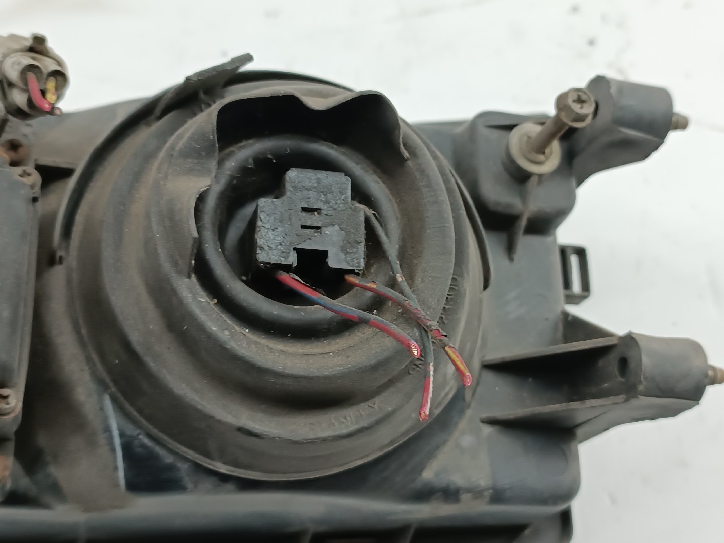 Ótica Direita MITSUBISHI LANCER IV Hatchback (C6_A, C7_A) | 88 - 94 Imagem-2