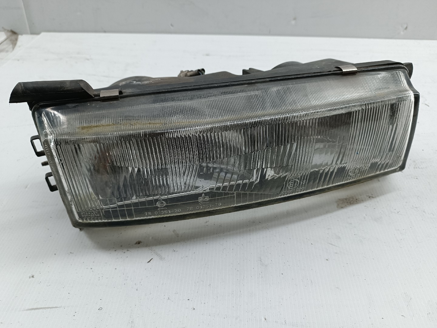 Ótica Direita MITSUBISHI LANCER IV Hatchback (C6_A, C7_A) | 88 - 94 Imagem-6