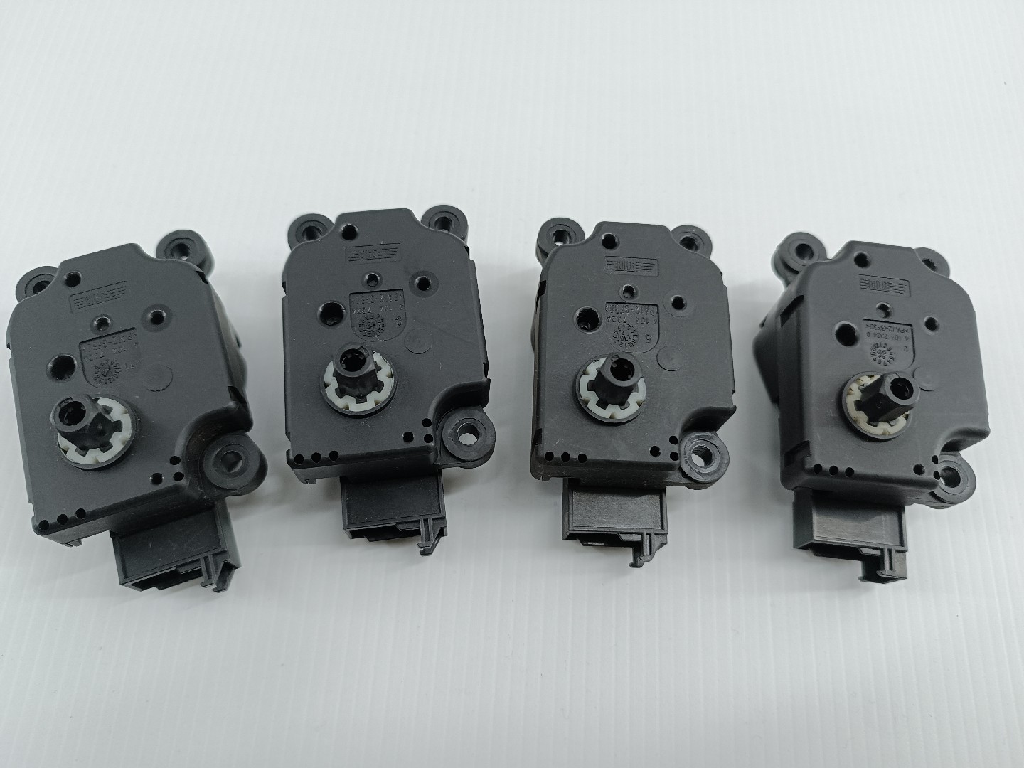 Motores atuadores de sofagem MERCEDES-BENZ C-CLASS (W203) | 00 - 07