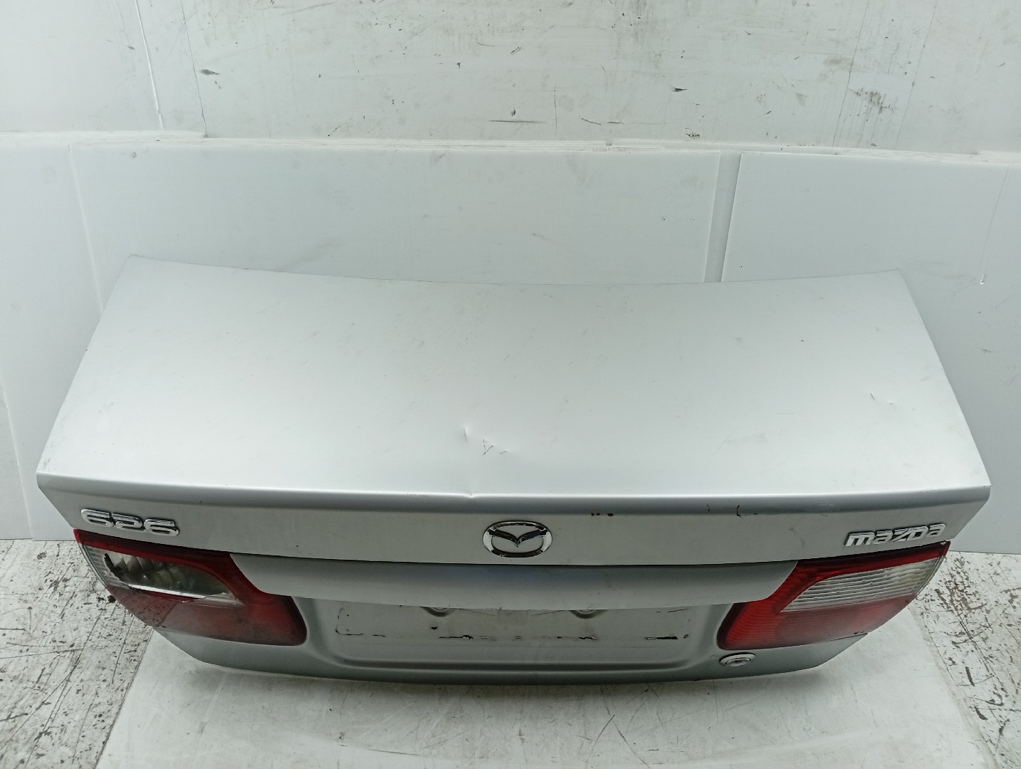 Porta de mala MAZDA 626 V (GF) | 97 - 02 Imagem-1