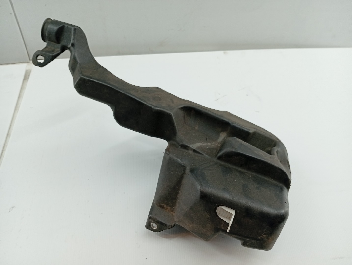 Reservatório de água do limpa para-brisas OPEL ASTRA H GTC (A04) | 05 - 10 Imagem-2