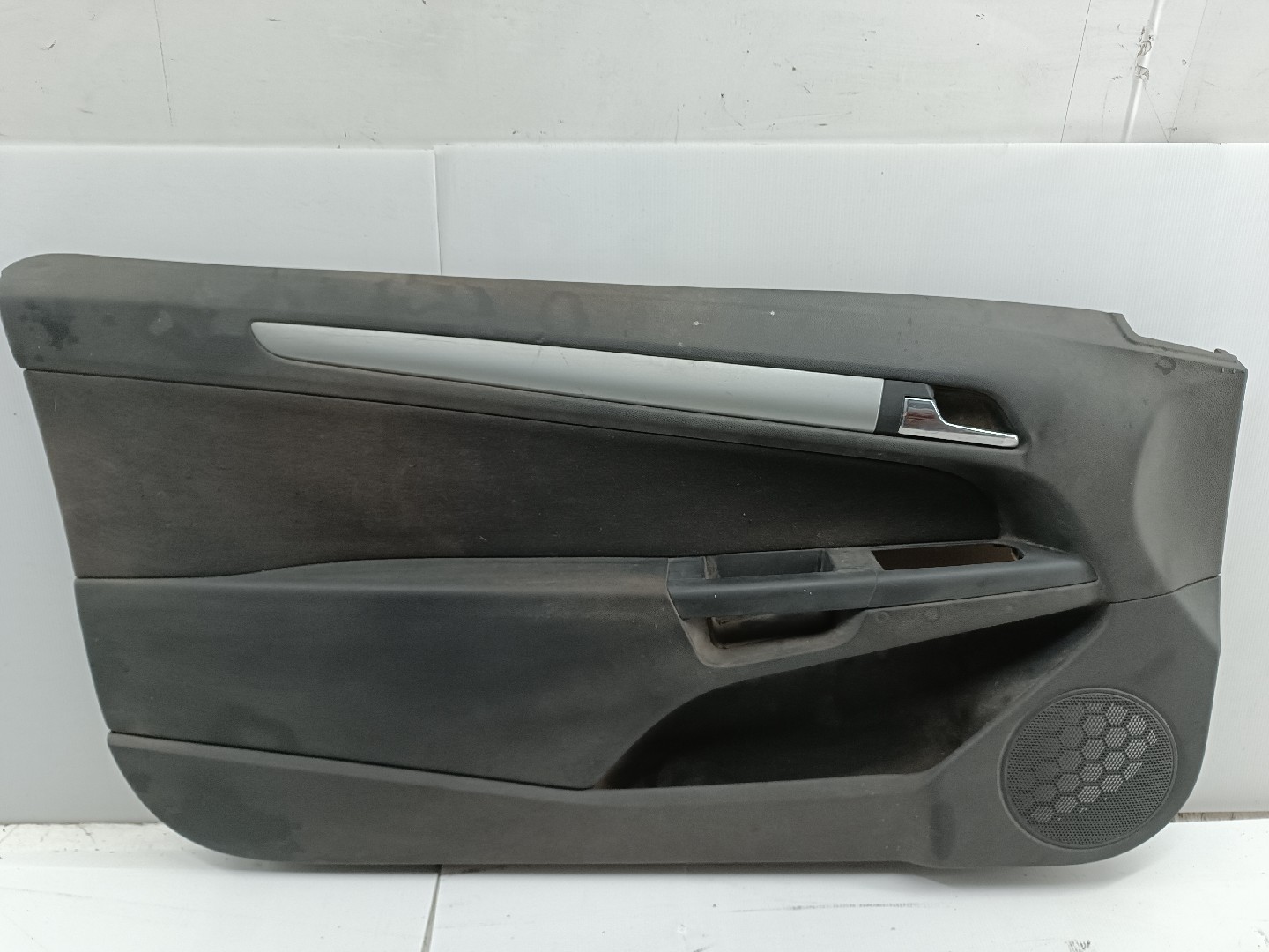 Quartela de porta frente esquerda OPEL ASTRA H GTC (A04) | 05 - 10 Imagem-7