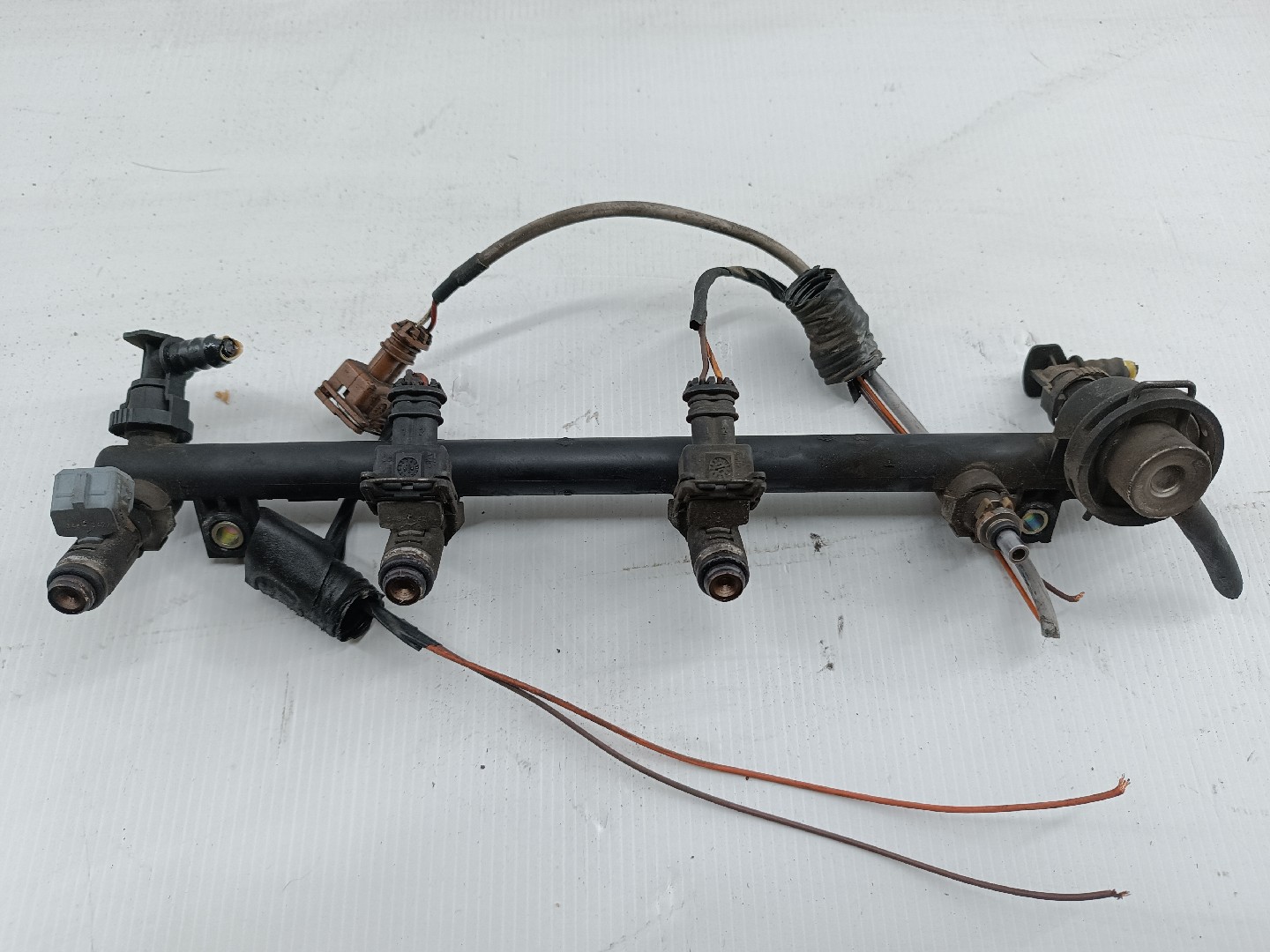 Regua de injeção RENAULT LAGUNA I (B56_, 556_) | 93 - 02 Imagem-4