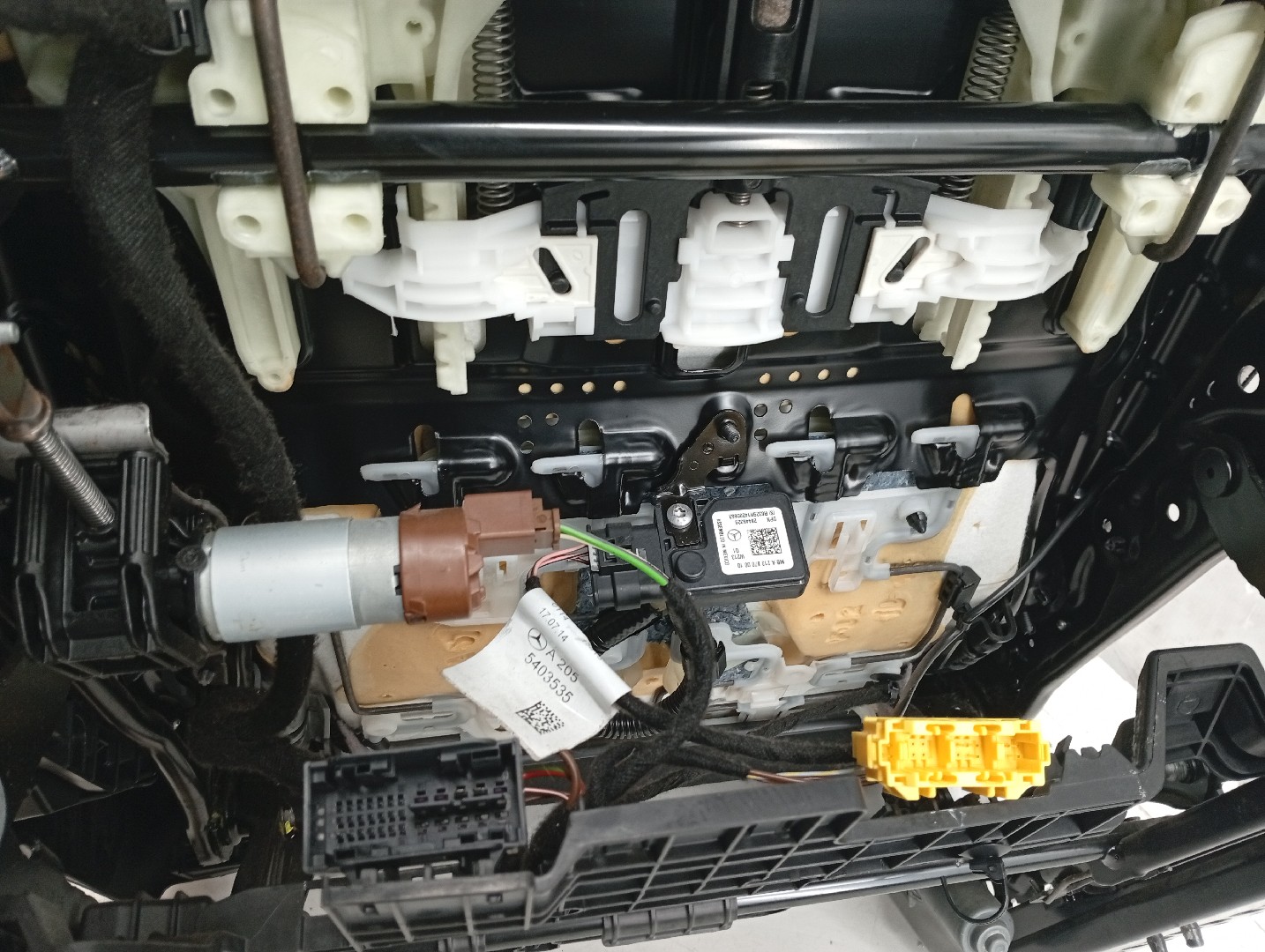 Conjunto de bancos com airbags MERCEDES-BENZ C-CLASS T-Model (S205) | 14 -  Imagem-19