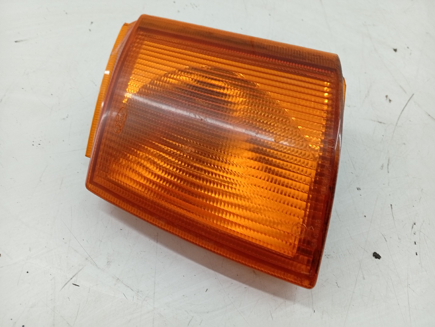 Farolim de Pisca Frente Esquerdo FORD TRANSIT Caixa (T_ _) | 85 - 92 Imagem-5