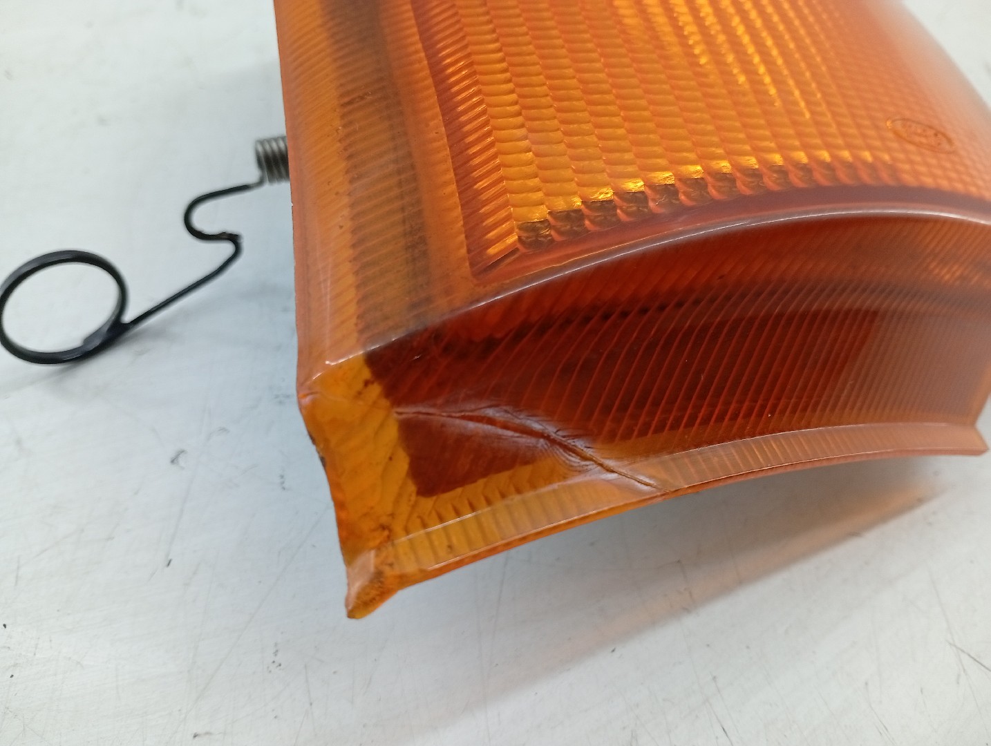 Farolim de Pisca Frente Esquerdo FORD TRANSIT Caixa (T_ _) | 85 - 92 Imagem-1