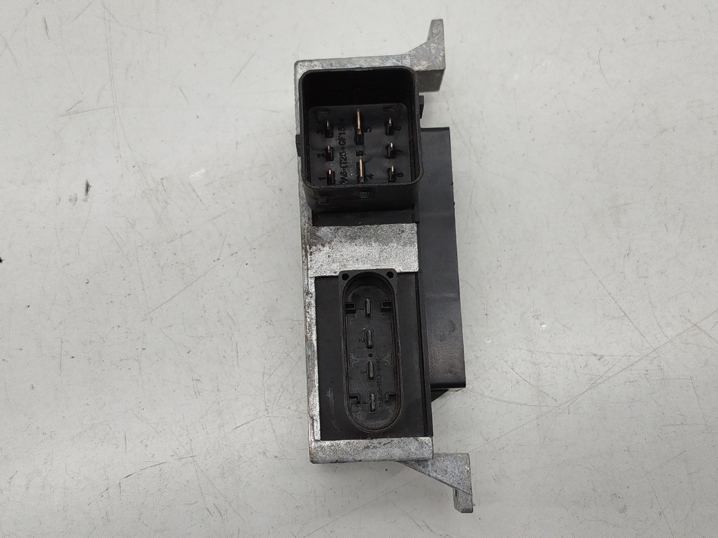 Relé temporizador de velas NISSAN MICRA V (K14) | 16 -  Imagem-1