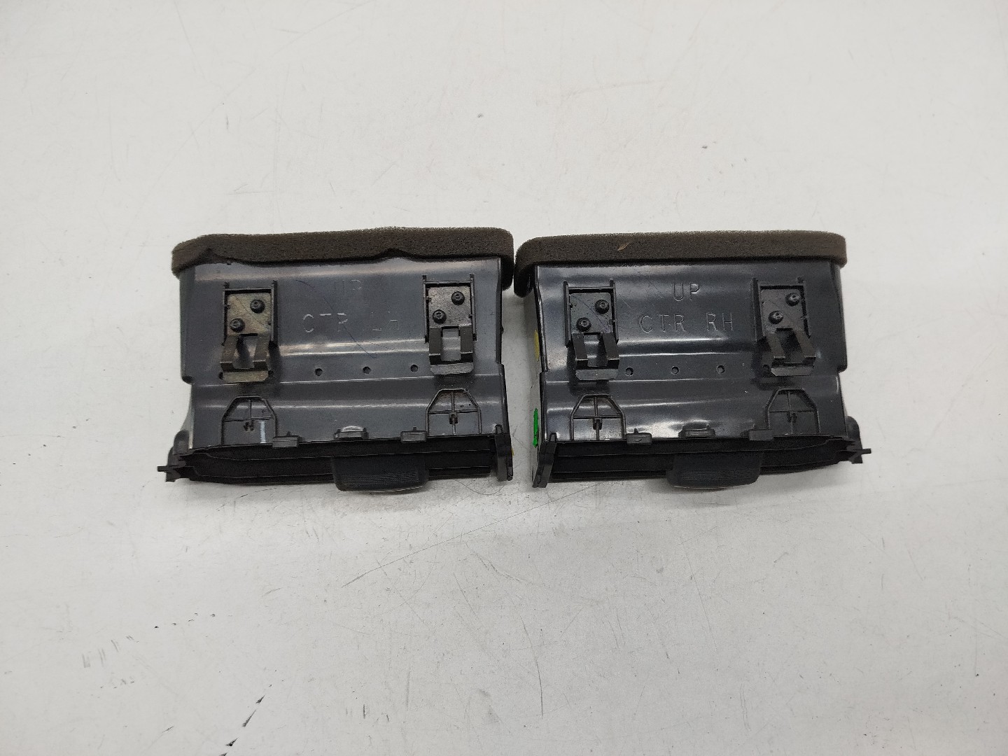 Difusor de ar NISSAN MICRA V (K14) | 16 -  Imagem-1