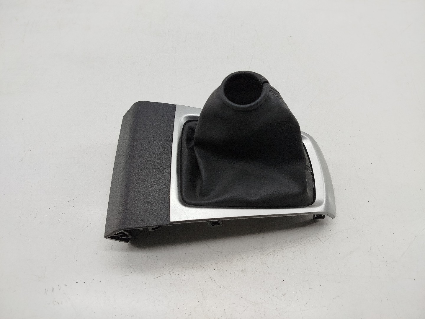 Moldura de fole de mudanças NISSAN MICRA V (K14) | 16 -  Imagem-1