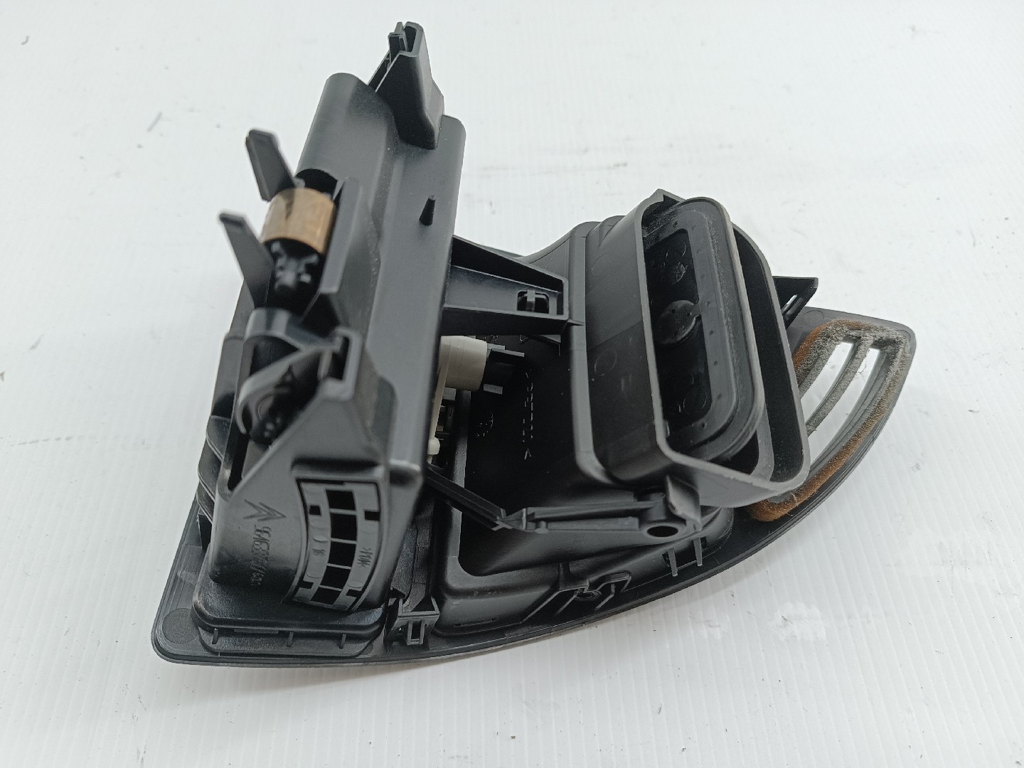 Difusor de ar direito CITROEN C4 Coupé (LA_) | 04 - 13 Imagem-2