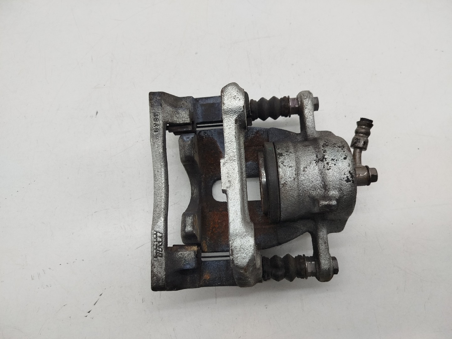 Pinça Travão Esquerda NISSAN MICRA V (K14) | 16 -  Imagem-2