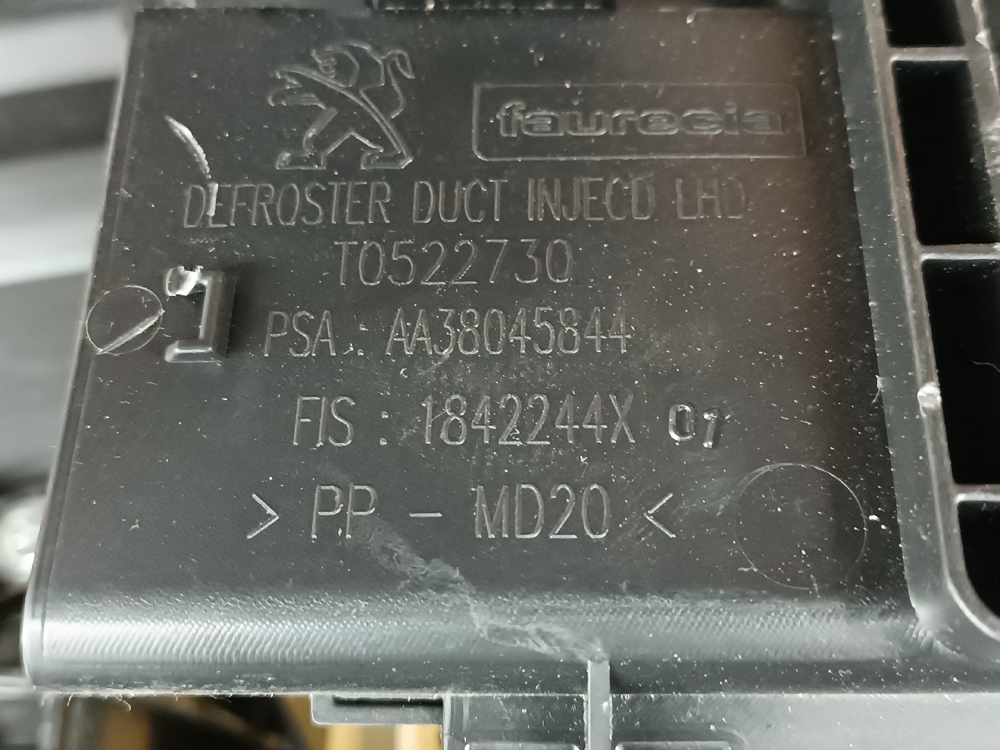 Tablier com airbag de passageiro PEUGEOT 3008 SUV (M_) | 16 -  Imagem-2