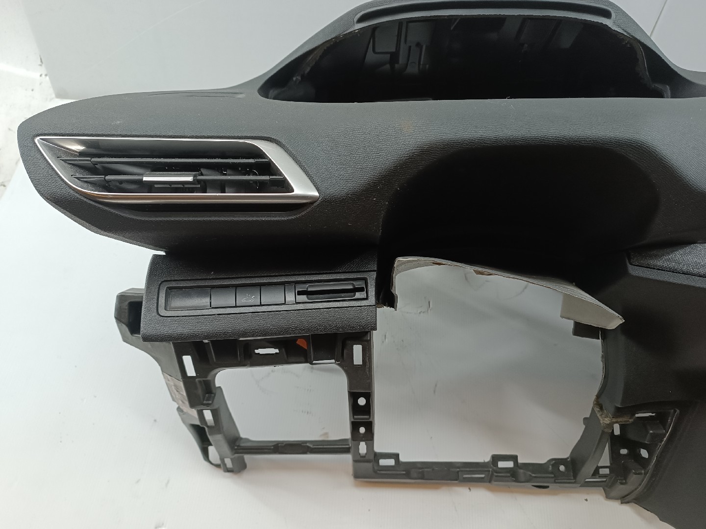 Tablier com airbag de passageiro PEUGEOT 3008 SUV (M_) | 16 -  Imagem-13