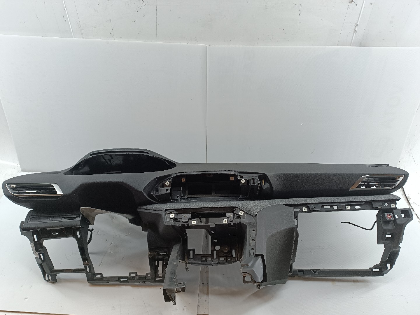 Tablier com airbag de passageiro PEUGEOT 3008 SUV (M_) | 16 -  Imagem-14