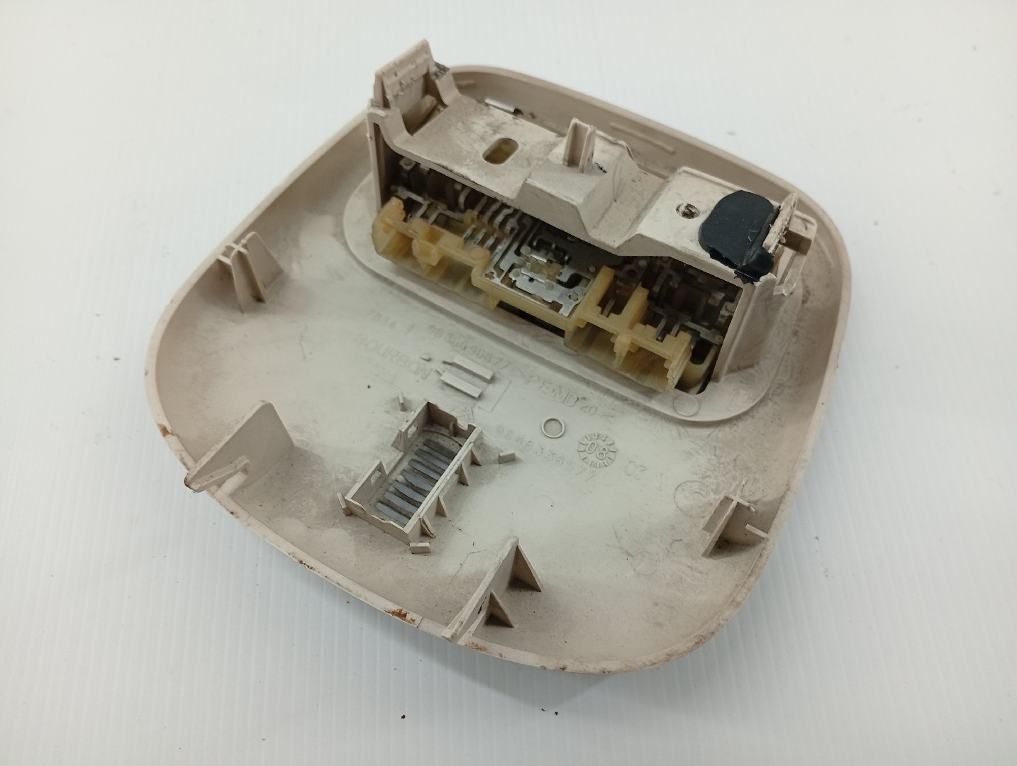 Plafonier interior frente CITROEN C4 Coupé (LA_) | 04 - 13 Imagem-3