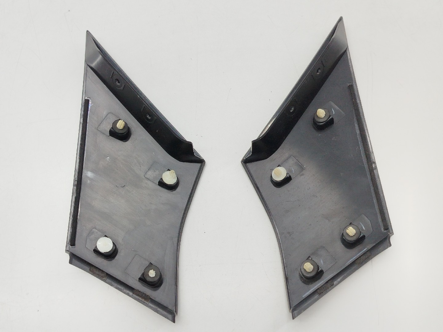 Moldura de pilar C NISSAN MICRA V (K14) | 16 -  Imagem-4