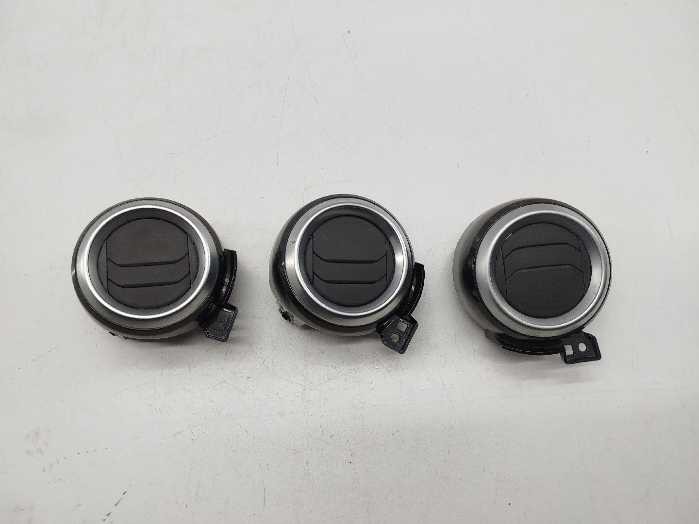 Saída de ar NISSAN MICRA V (K14) | 16 - 