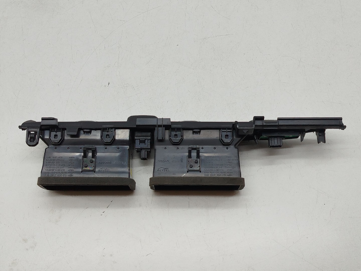 Difusor de ar central NISSAN MICRA V (K14) | 16 -  Imagem-7