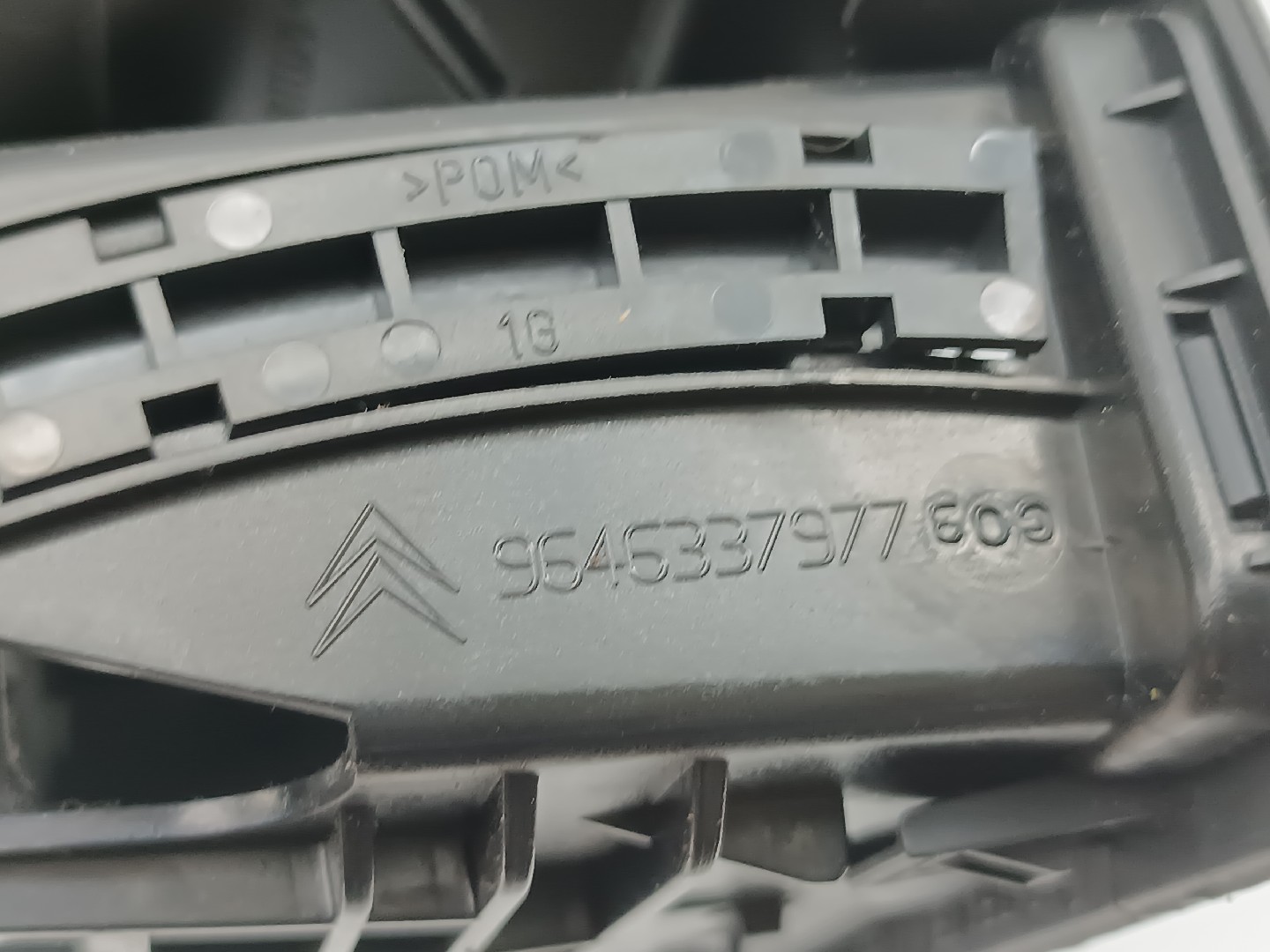 Difusor de ar direito CITROEN C4 Coupé (LA_) | 04 - 13 Imagem-3