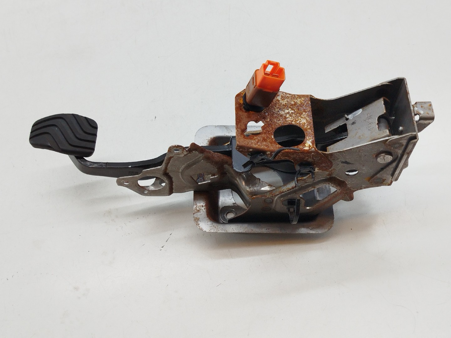 Pedal de travão NISSAN MICRA V (K14) | 16 -  Imagem-4