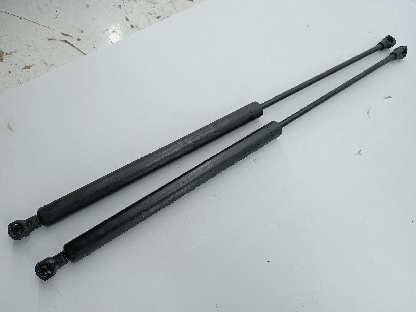 Amortecedores de mala esq. / Dir. PEUGEOT 206 Hatchback (2A/C) | 98 - 12 Imagem-3