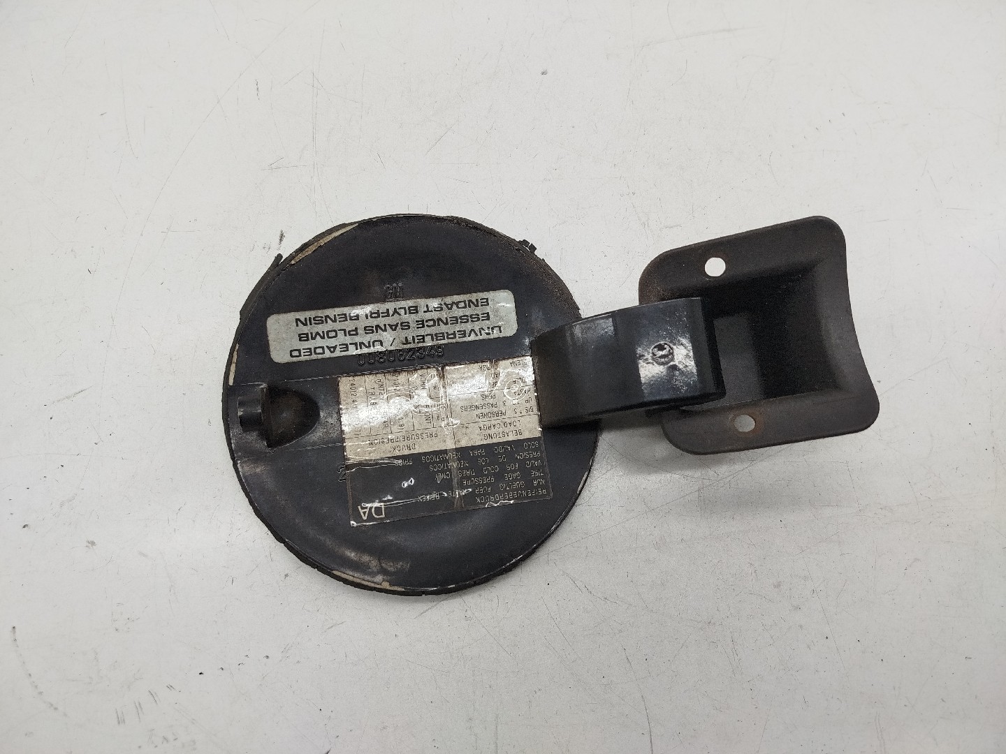 Tampa do Depósito de Combustível OPEL CORSA B (S93) | 93 - 02 Imagem-1