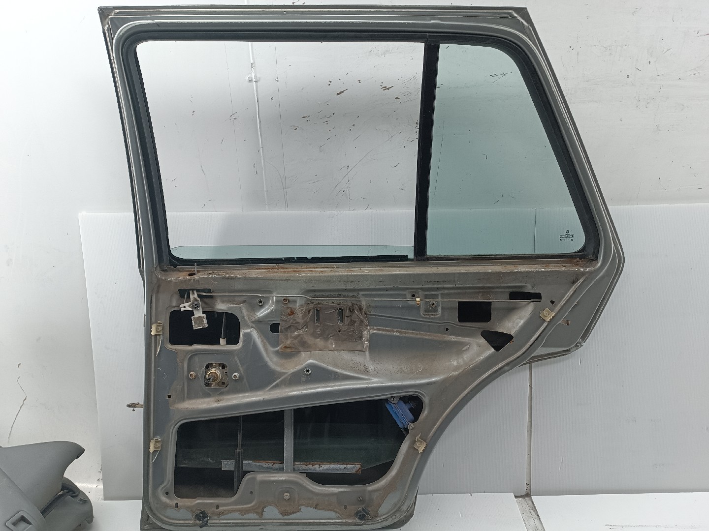 Porta Traseira Direita VOLKSWAGEN JETTA II (19E, 1G2, 165) | 83 - 92 Imagem-6