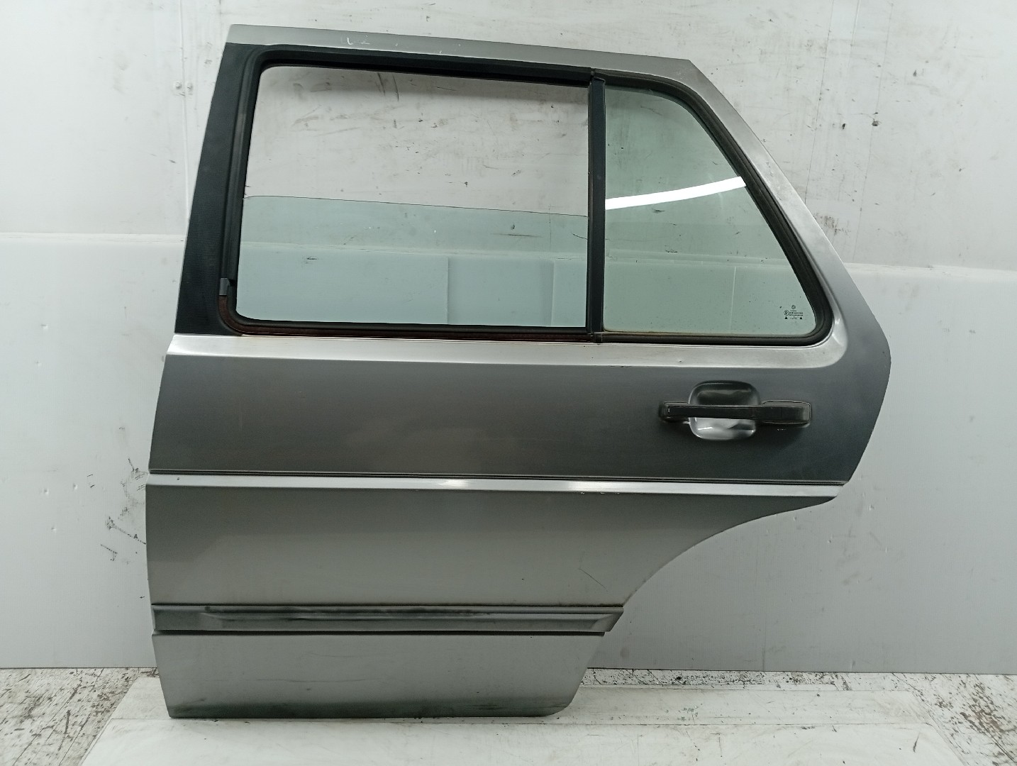 Porta Traseira Esquerda VOLKSWAGEN JETTA II (19E, 1G2, 165) | 83 - 92