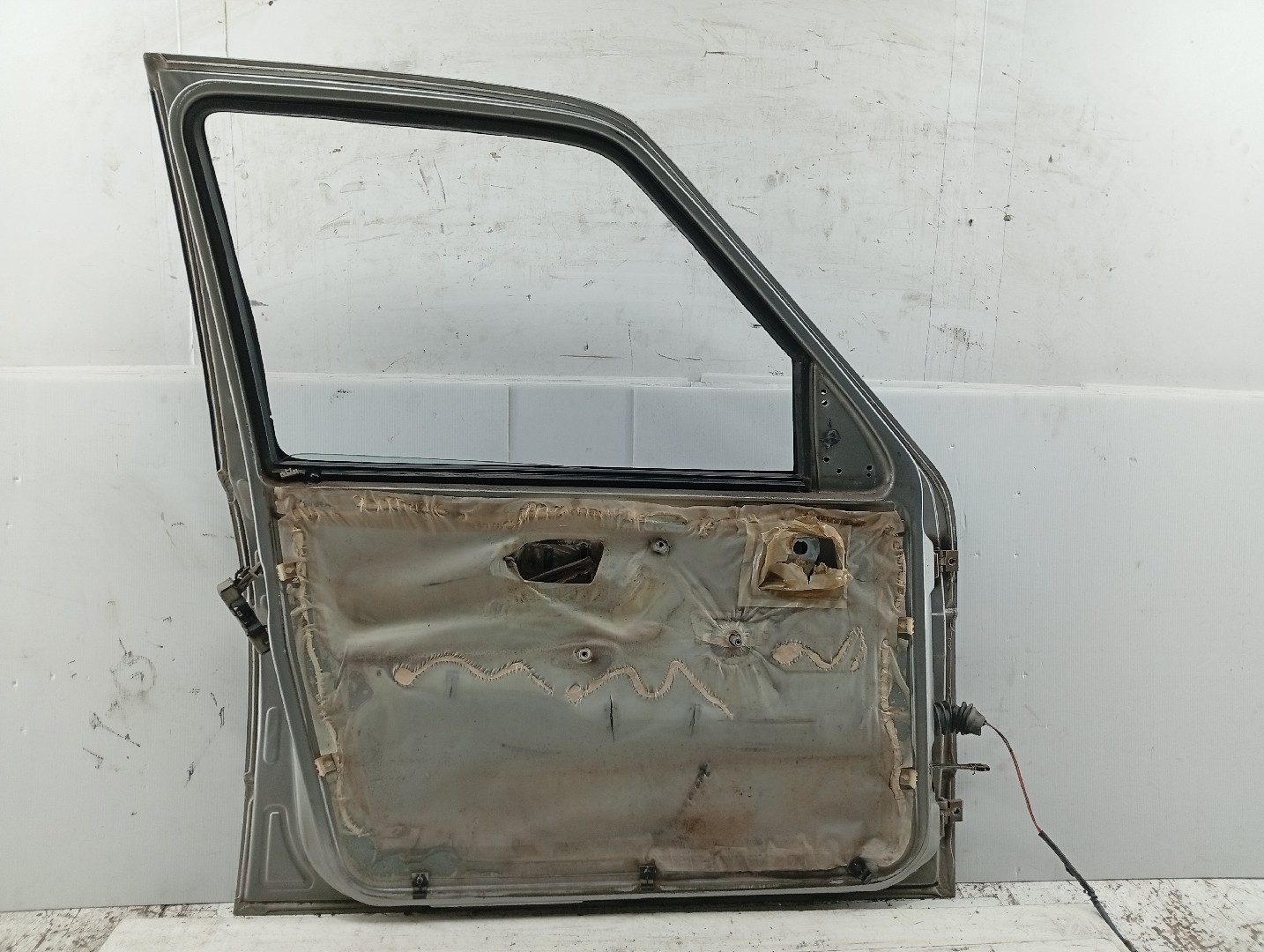 Porta Frente Esquerda VOLKSWAGEN JETTA II (19E, 1G2, 165) | 83 - 92 Imagem-3