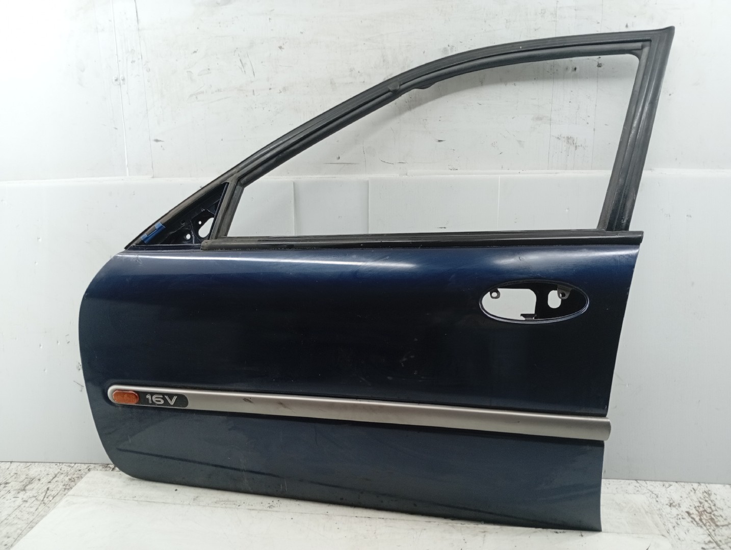 Porta Frente Esquerda RENAULT LAGUNA I (B56_, 556_) | 93 - 02