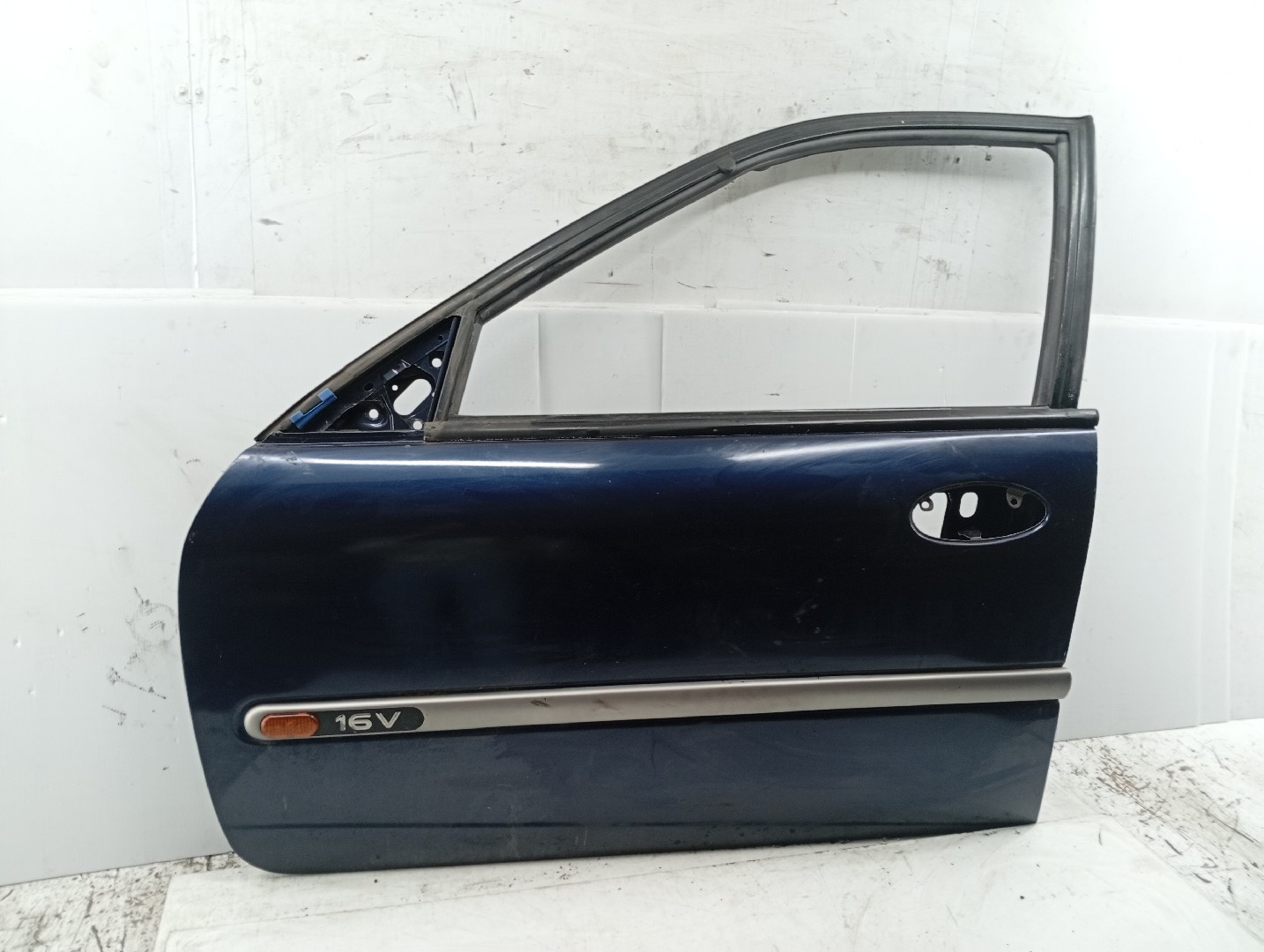 Porta Frente Esquerda RENAULT LAGUNA I (B56_, 556_) | 93 - 02 Imagem-1