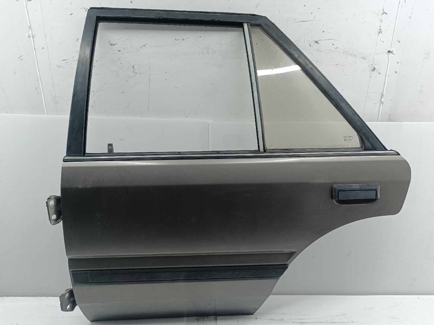 Porta Traseira Esquerda NISSAN BLUEBIRD (T72 , T12, U12) | 85 - 90