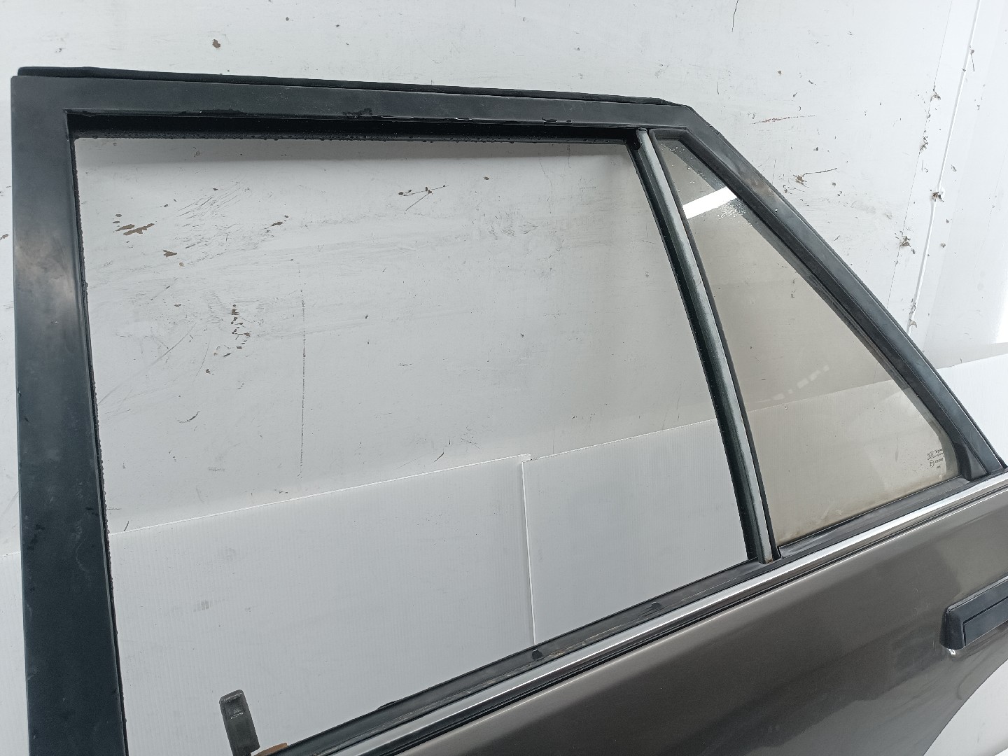 Porta Traseira Esquerda NISSAN BLUEBIRD (T72 , T12, U12) | 85 - 90 Imagem-3