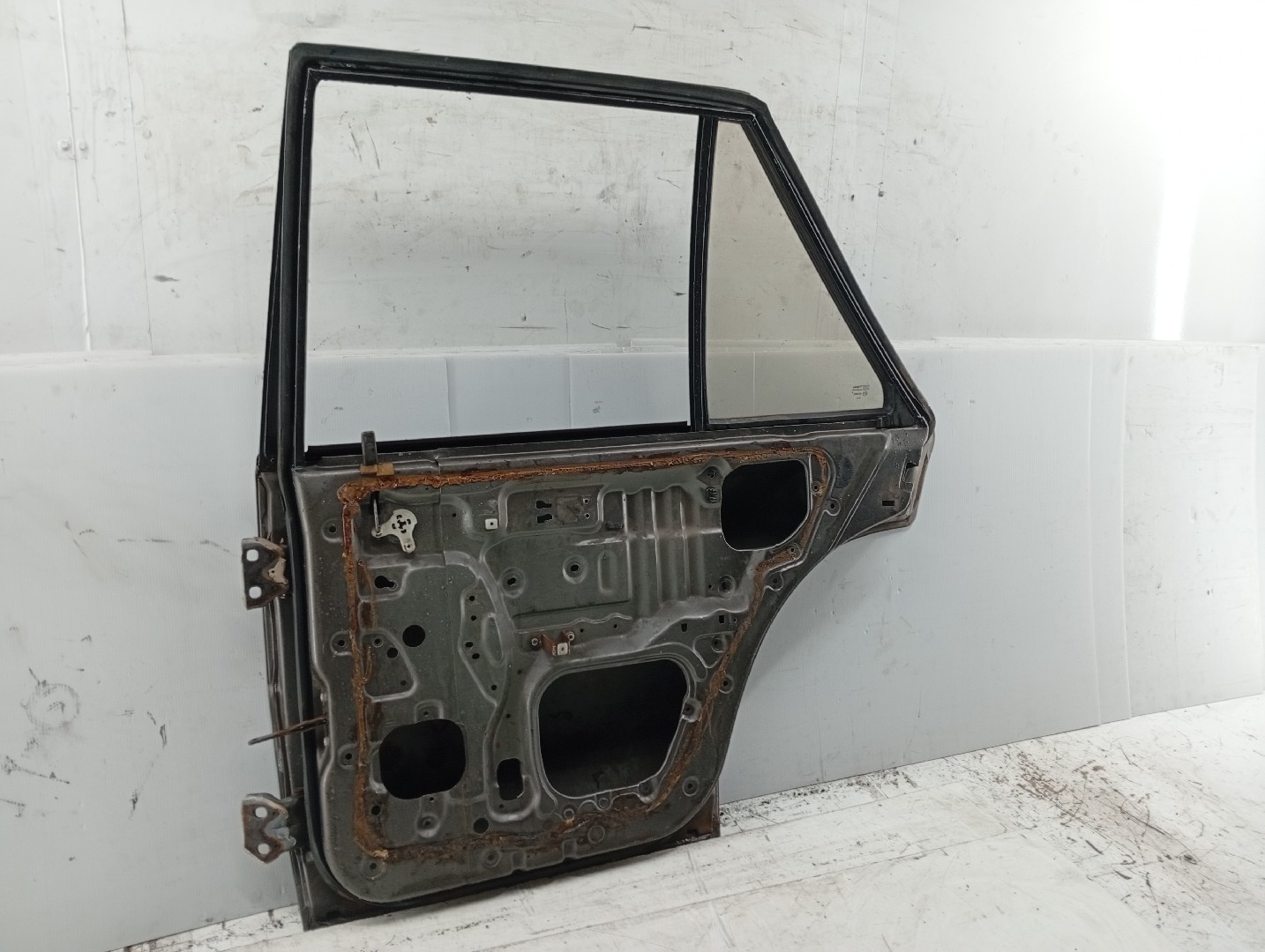 Porta Traseira Direita NISSAN BLUEBIRD (T72 , T12, U12) | 85 - 90 Imagem-7
