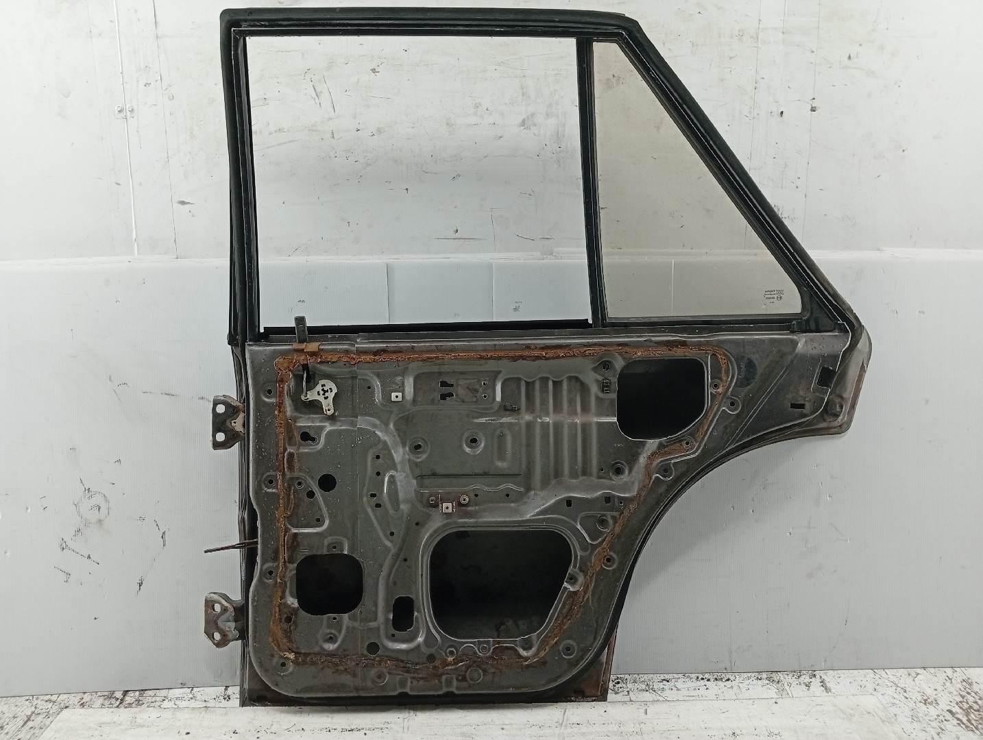 Porta Traseira Direita NISSAN BLUEBIRD (T72 , T12, U12) | 85 - 90 Imagem-8