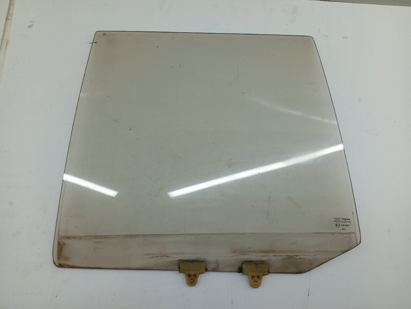 Vidro Porta Tras Esquerdo NISSAN BLUEBIRD (T72 , T12, U12) | 85 - 90