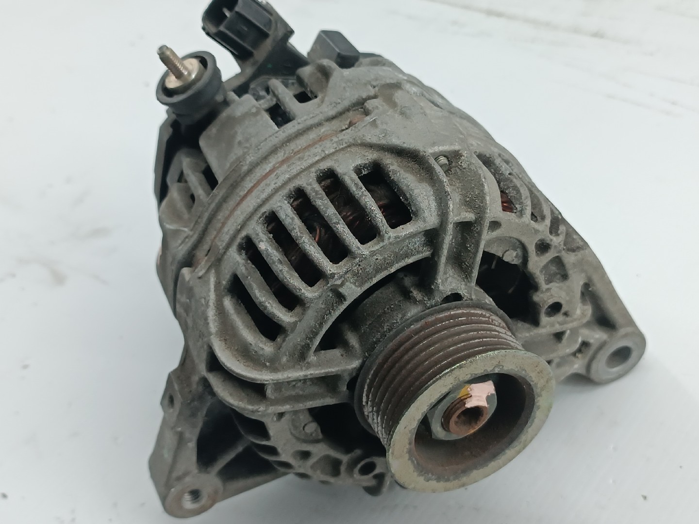 Alternador TOYOTA COROLLA (_E12_) | 01 - 07 Imagem-1