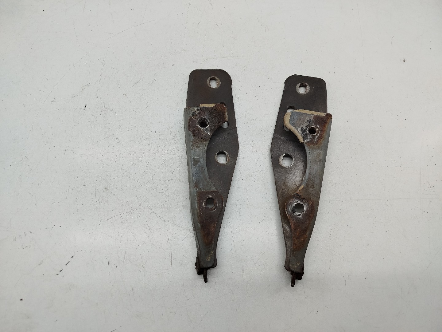 Dobradiças do capô NISSAN BLUEBIRD (T72 , T12, U12) | 85 - 90 Imagem-3