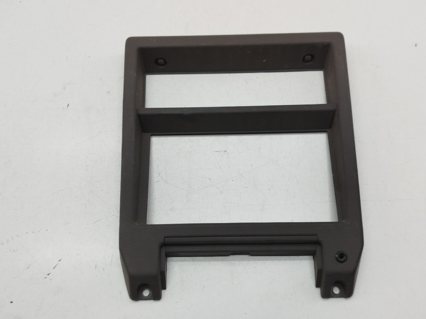 Moldura Consola Central NISSAN BLUEBIRD (T72 , T12, U12) | 85 - 90 Imagem-5