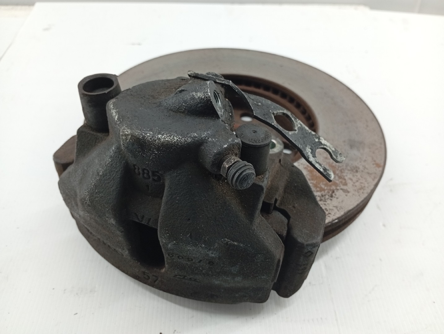 Pinça frente direita VOLKSWAGEN PASSAT (3B2) | 96 - 01