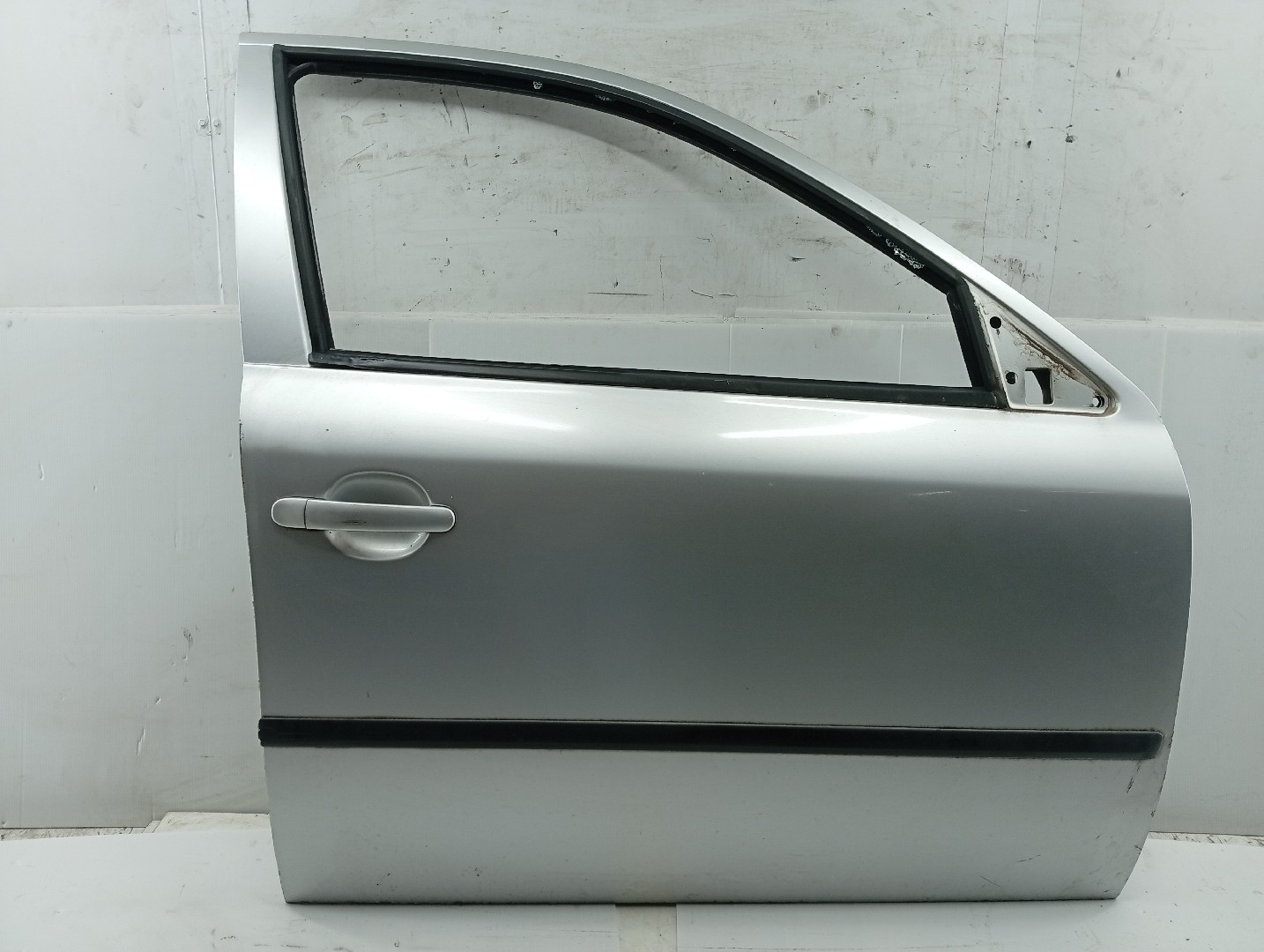 Porta Frente Direita SKODA OCTAVIA I (1U2) | 96 - 10
