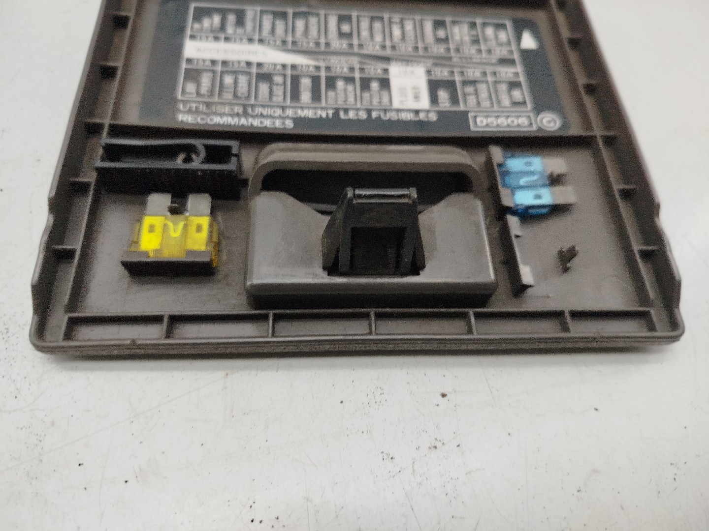 Tampa NISSAN BLUEBIRD (T72 , T12, U12) | 85 - 90 Imagem-2