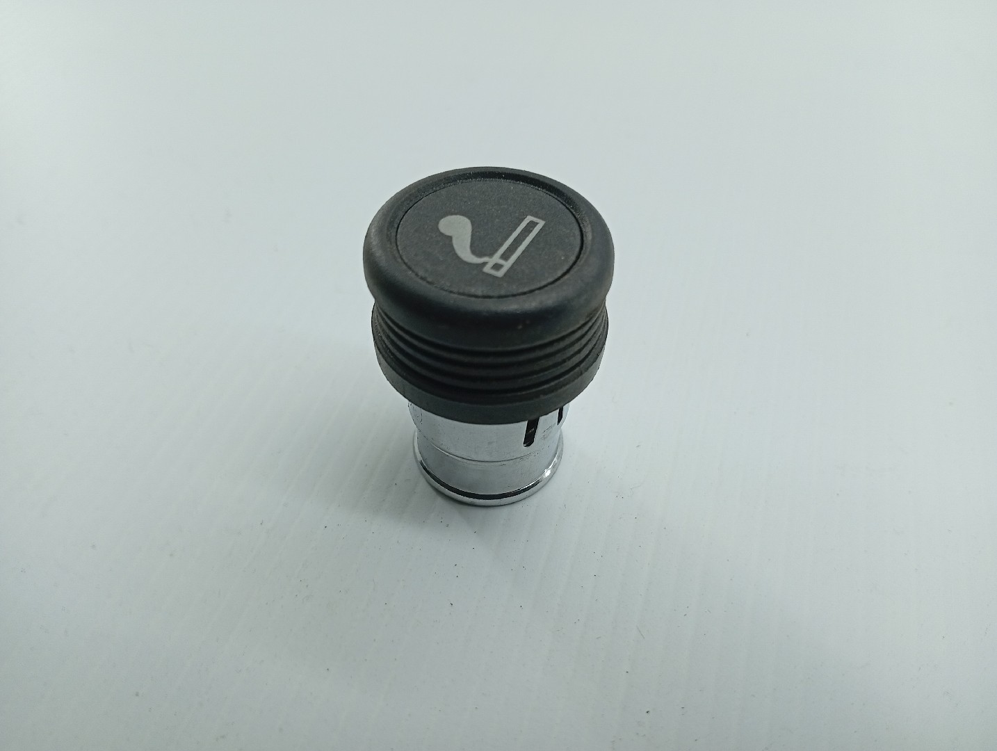 Isqueiro NISSAN BLUEBIRD (T72 , T12, U12) | 85 - 90