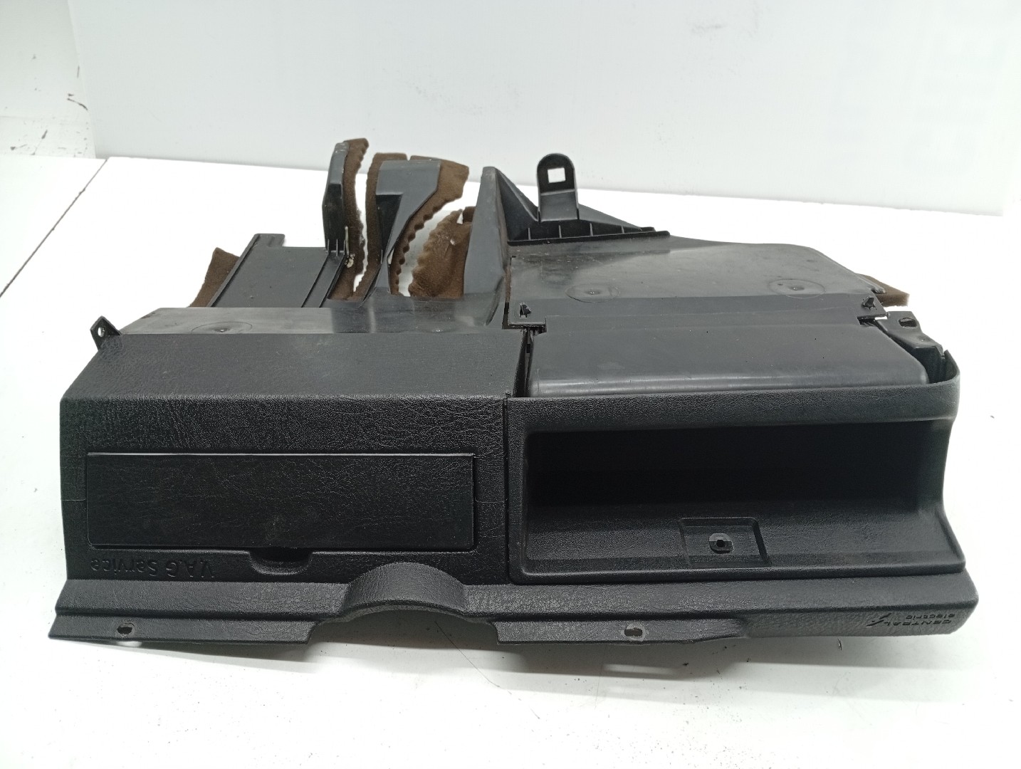 Acabamento de Tablier VOLKSWAGEN JETTA II (19E, 1G2, 165) | 83 - 92 Imagem-4